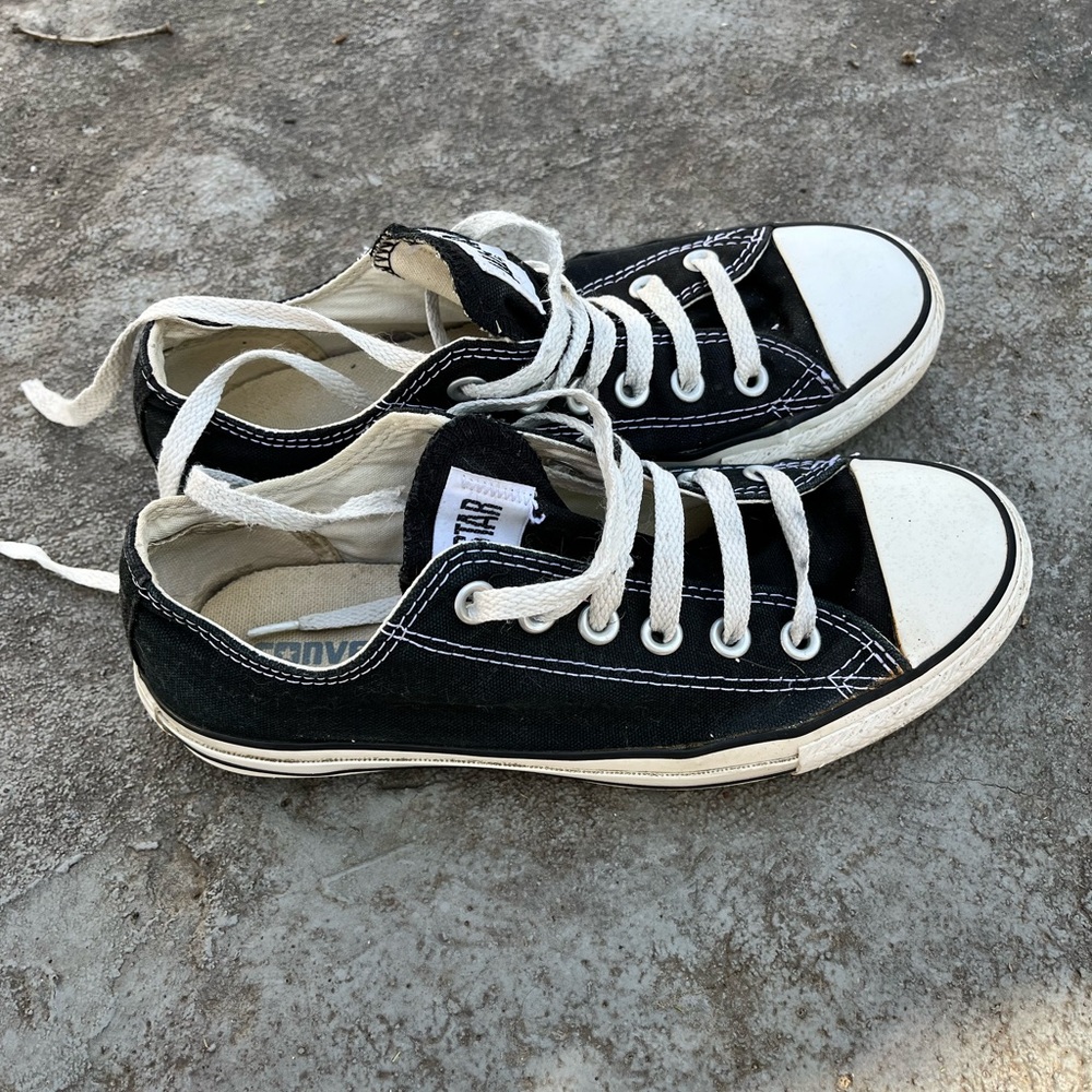 Low Top Chucks
